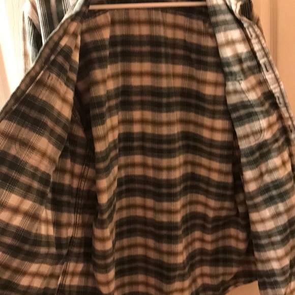 Field and Stream Flannel Heavy Jacket *Final Price - Picture 7 of 8